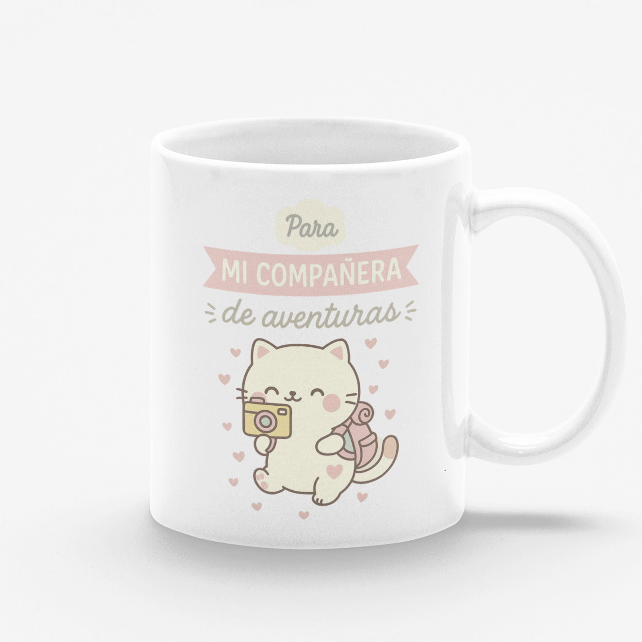 Taza blanca compañera de aventuras
