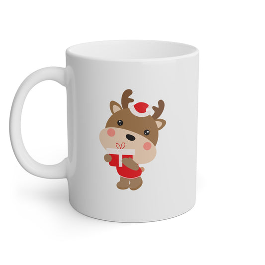 Taza blanca Merry Christmas con un reno con un regalo