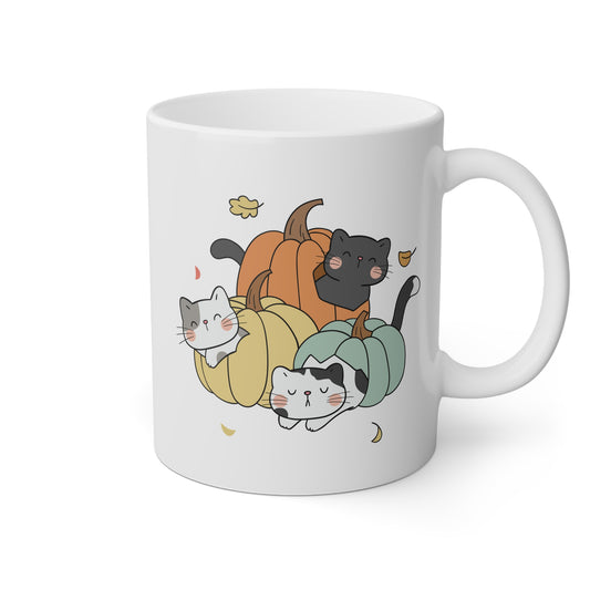 Taza blanca con gatitos dentro de calabazas de Halloween