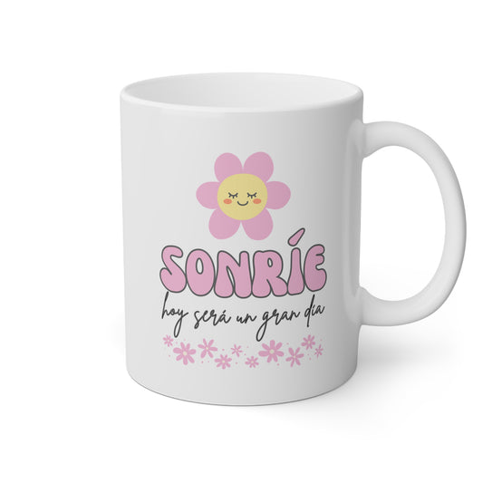 Taza con una flor y la frase sonríe, hoy será un gran día